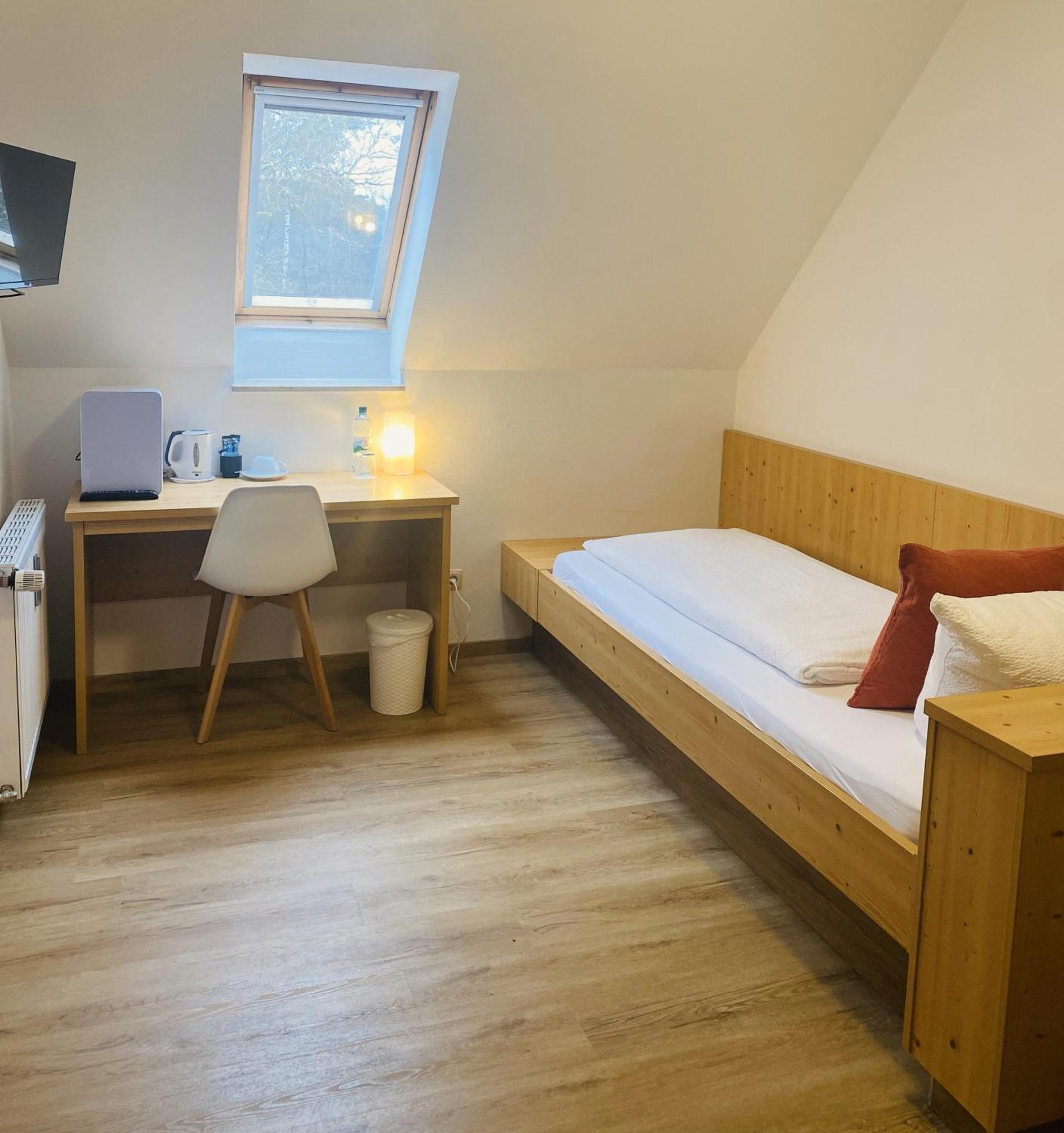 Gasthof Wilhelm Tell Fremdenzimmer Zirndorf Ngoại thất bức ảnh