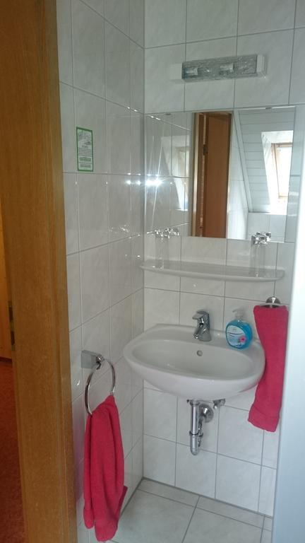 Gasthof Wilhelm Tell Fremdenzimmer Zirndorf Ngoại thất bức ảnh