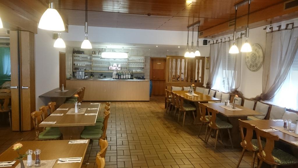 Gasthof Wilhelm Tell Fremdenzimmer Zirndorf Ngoại thất bức ảnh